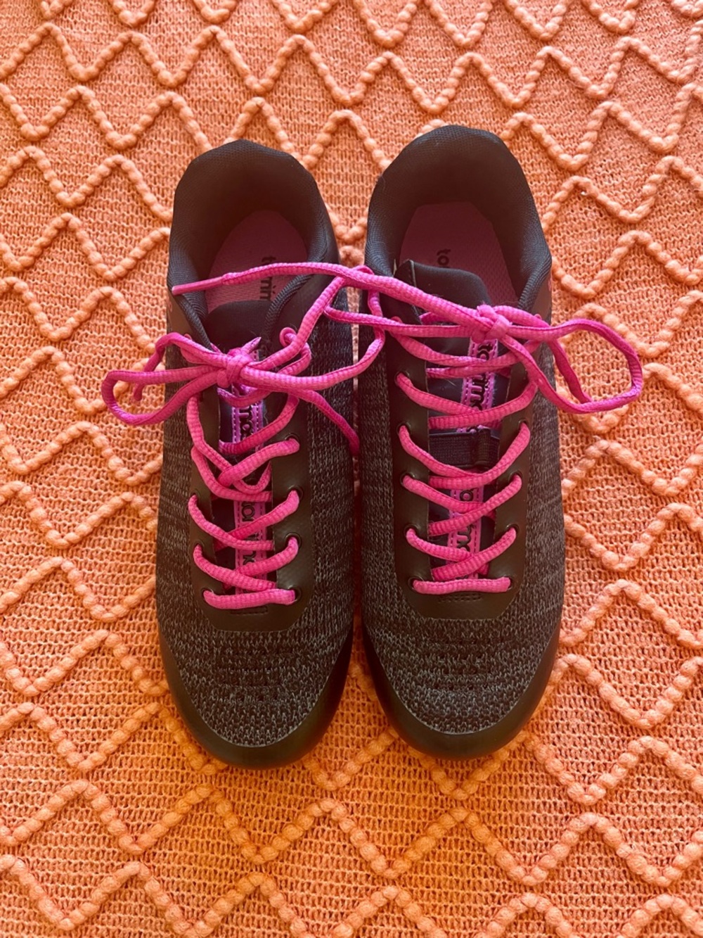 Women's Black Knit Cycling Shoes with Pink Trim